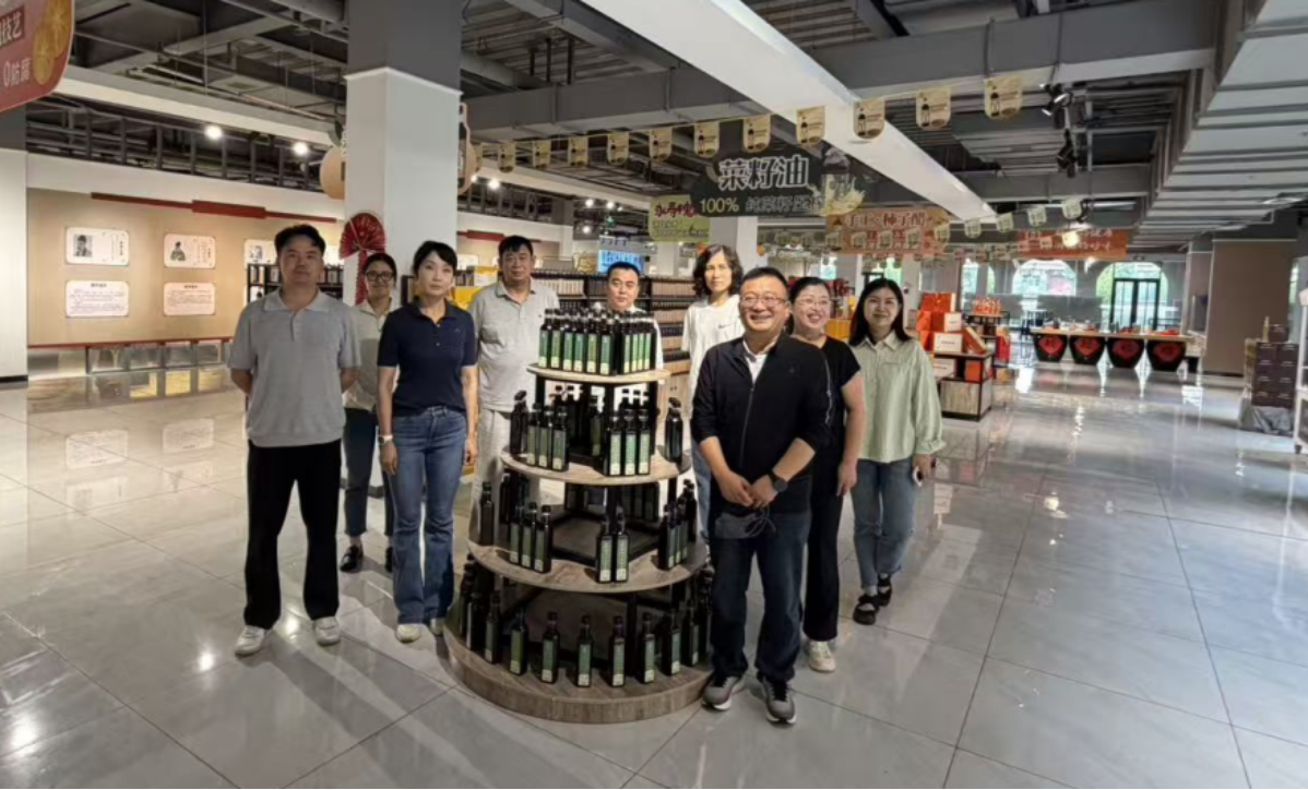 科技园公司一行赴永寿县深化产销合作交流